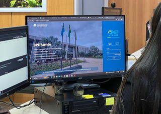 Servidores em teletrabalho alegam sobrecarga e querem mais "penduricalhos" no TJ