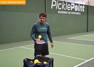 Apaixonado por esportes, médico inaugura quadras de pickleball