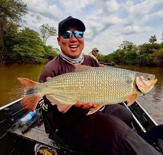 Bruto n&atilde;o, carrancudo: quem &eacute; o m&eacute;dico japon&ecirc;s que n&atilde;o larga a bota