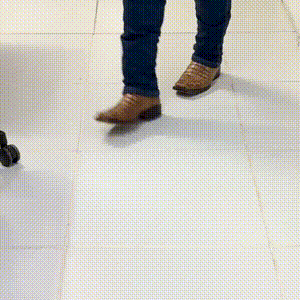 Bruto n&atilde;o, carrancudo: quem &eacute; o m&eacute;dico japon&ecirc;s que n&atilde;o larga a bota