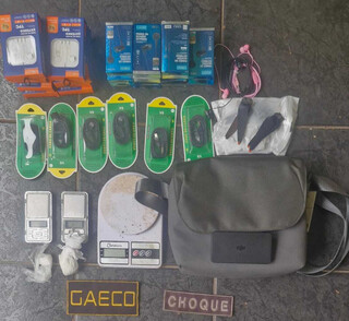 Esquema para abastecer pres&iacute;dio com celulares e drogas pagava propina a servidor