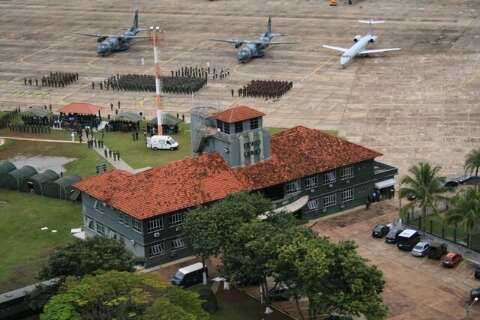 Capit&atilde;o da Aeron&aacute;utica &eacute; preso com coca&iacute;na e por agredir namorada