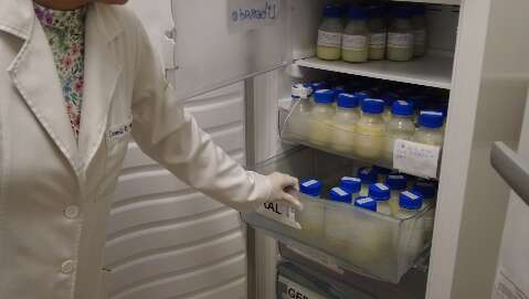 Estoque de leite dura apenas 3 dias e HU pede ajuda de m&atilde;es doadoras