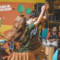 Bar da periferia celebra indicação em prêmio nacional com música e livro