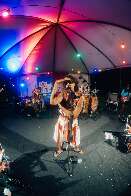 Beca Rodrigues celebra nove anos de carreira com show especial