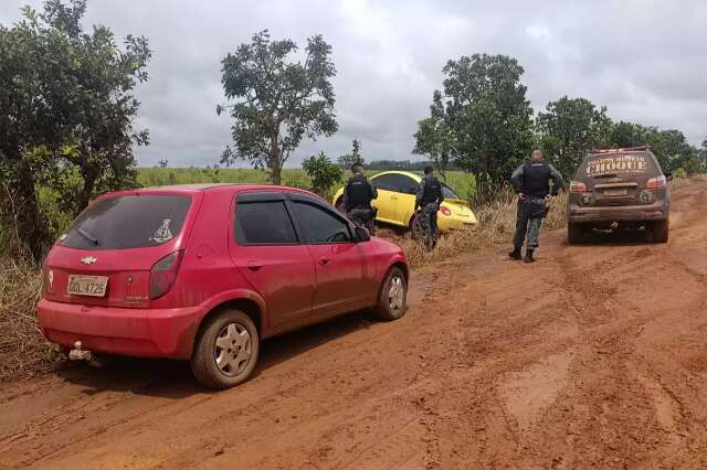 Quadrilha armada amarra fam&iacute;lia ap&oacute;s invadir casa, foge com carros e joias