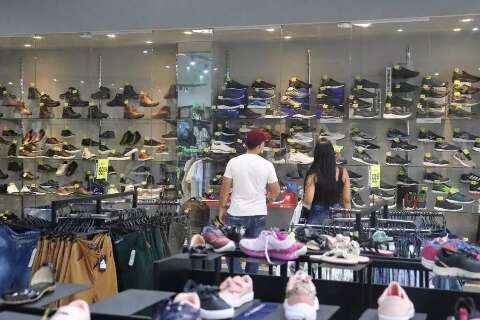 Quase 70% das fam&iacute;lias de Campo Grande t&ecirc;m d&iacute;vidas, aponta pesquisa