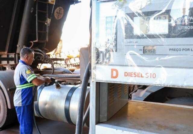 Governo zera tributos federais do diesel para conter impacto da alta do petr&oacute;leo