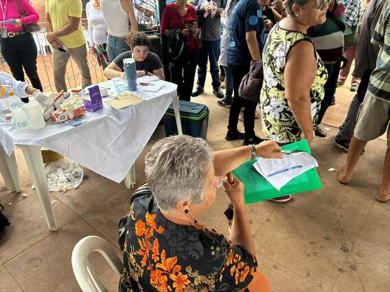 Evento no Dia Mundial do Rim vira chance de exames para aposentada com dores