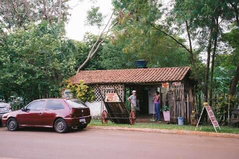 Comerciantes e moradores tentam evitar despejo &agrave;s margens do C&oacute;rrego Bandeira