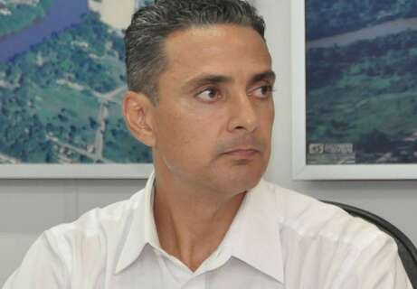 TCE quer saber porque ningu&eacute;m cobra multa de ex-prefeito