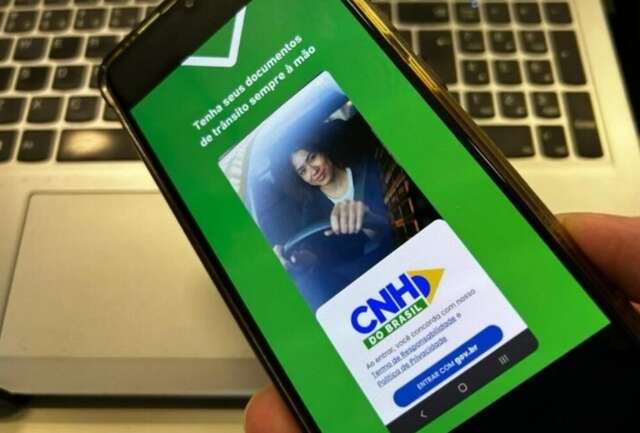 Congresso prorroga por 60 dias renova&ccedil;&atilde;o autom&aacute;tica da CNH