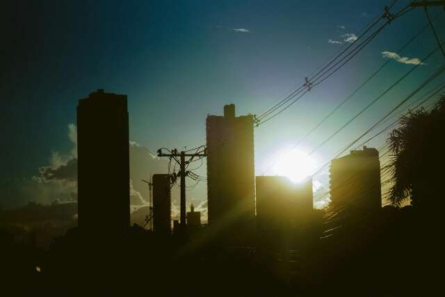 Sol predomina, mas h&aacute; previs&atilde;o de pancadas de chuva no fim de semana 