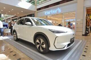 Grupo Enzo traz ve&iacute;culos 100% el&eacute;tricos da Geely para o estado