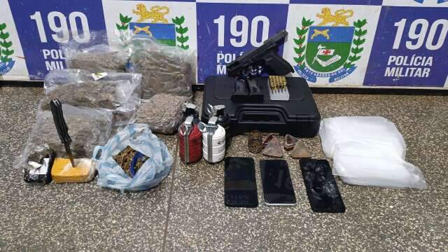 Pol&iacute;cia apreende granada, arma e drogas durante opera&ccedil;&atilde;o na fronteira