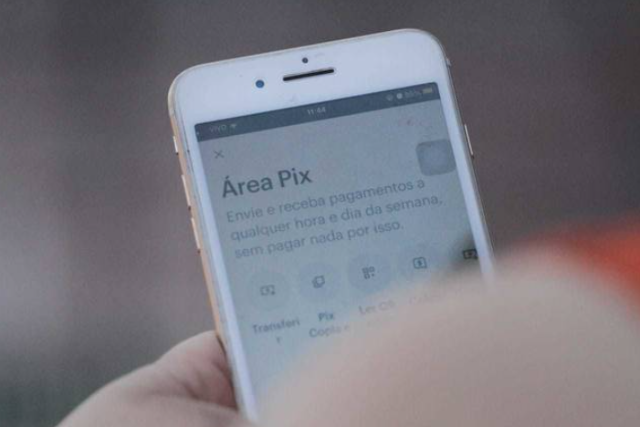 Golpista se passa por servidor do F&oacute;rum e idosa perde R$ 31 mil