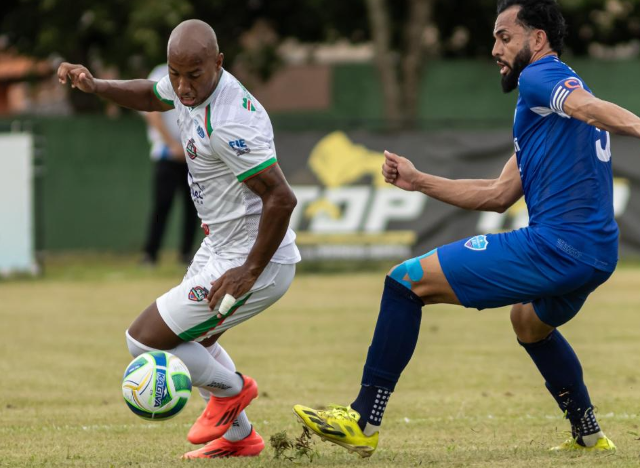 Alex Choco chega a 12 gols e &eacute; o maior artilheiro do Brasil 