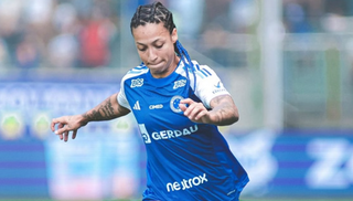 Cruzeiro vira sobre Atlético-MG, mantém invencibilidade e complica rival Cruzeiro vira sobre Atlético-MG, mantém invencibilidade e complica rival