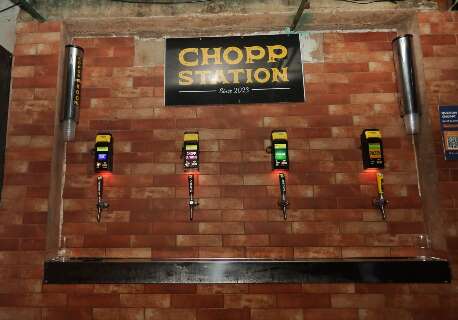 Fonte de chopp 24h no muro de casa virou sensa&ccedil;&atilde;o na Piratininga