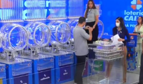 Mega-Sena sorteia pr&ecirc;mio estimado em R$ 75 milh&otilde;es; veja os n&uacute;meros