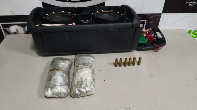 Policial penal &eacute; preso com maconha escondida em caixa de som