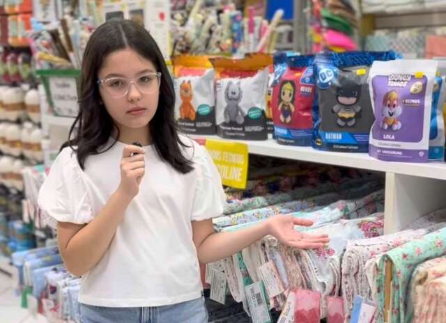 Marina caiu na trend e fez o marketing 'sincer&atilde;o' da loja do pai