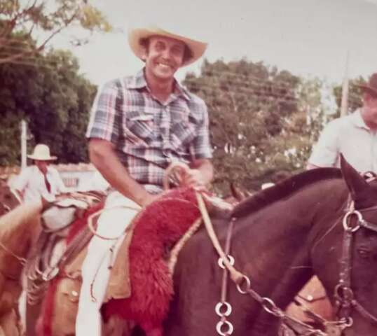 Depress&atilde;o e diabete levaram Nivaldo, mas alegria dele &eacute; heran&ccedil;a da fam&iacute;lia