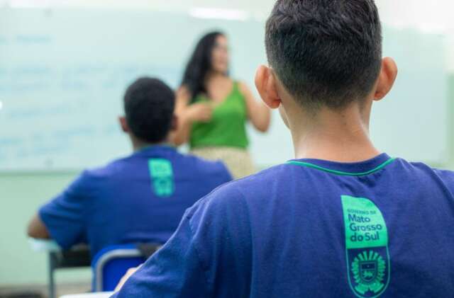 Governo abre sele&ccedil;&atilde;o para assistente educacional com sal&aacute;rio de R$ 2,4 mil