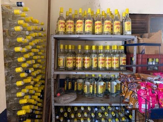 Aos 92 anos, Jo&atilde;o mant&eacute;m sozinho bar raiz h&aacute; mais de tr&ecirc;s d&eacute;cadas