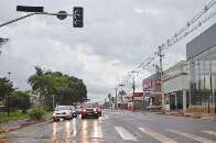 Outono come&ccedil;a com calor e chuva; frio mais intenso s&oacute; deve chegar em maio