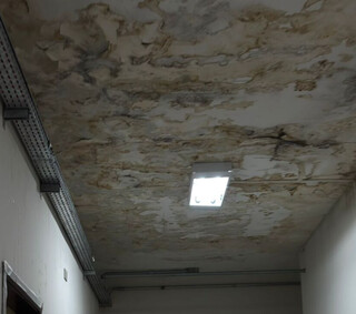 Acadêmicos denunciam condições precárias de laboratório da UFMS Acadêmicos denunciam condições precárias de laboratório da UFMS