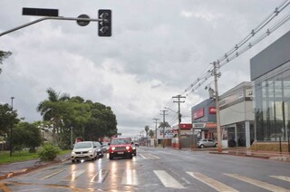 Outono come&ccedil;a com calor e chuva; frio mais intenso s&oacute; deve chegar em maio