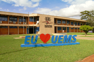 UEMS e Incra lançam edital para curso de Agronomia voltado à reforma agrária UEMS e Incra lançam edital para curso de Agronomia voltado à reforma agrária