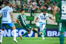 Chapecoense e Gr&ecirc;mio empatam em jogo marcado por falhas defensivas