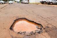 Prefeitura formaliza contrato de R$ 37 milhões para recuperar asfalto