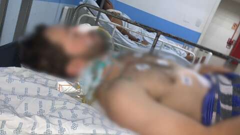 Rapaz &eacute; baleado a 100 metros de onde irm&atilde; foi espancada at&eacute; a morte h&aacute; um ano