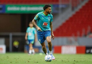 Convocado na 1&ordf; lista de Ancelotti, volante de MS mant&eacute;m sonho de jogar a Copa