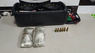 Policial penal preso com drogas e muni&ccedil;&otilde;es deixa pris&atilde;o com tornozeleira 