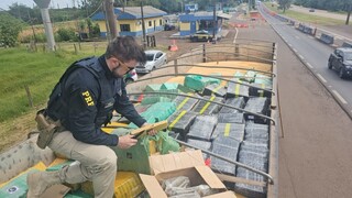 Casal que saiu de MS com crian&ccedil;a de 9 anos &eacute; preso com carga recorde de maconha