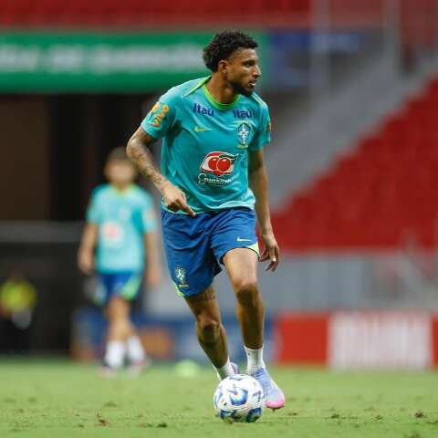 Convocado na 1&ordf; lista de Ancelotti, volante de MS mant&eacute;m sonho de jogar a Copa