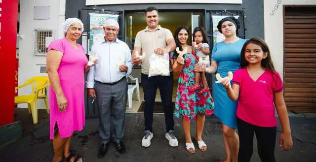 Chiparia tem fam&iacute;lia toda ajudando e vende 1.000 unidades por dia