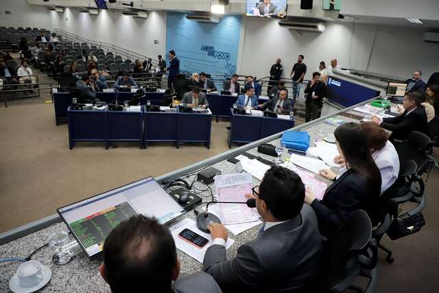 Setor do leite comemora avan&ccedil;o de projeto que incentiva consumo local