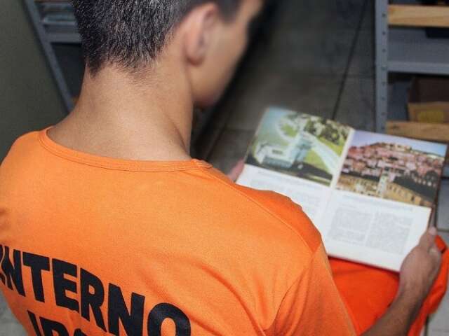 Justi&ccedil;a nega redu&ccedil;&atilde;o de pena a preso por baixo desempenho escolar em MS