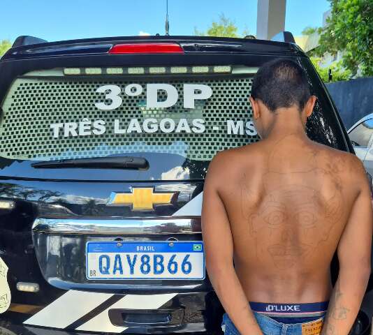 Homem suspeito de s&eacute;rie de roubos contra mulheres &eacute; preso