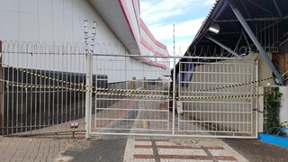 Com mais de 15 viaturas, pol&iacute;cia fecha quadra e bloqueia acessos ao Camel&oacute;dromo