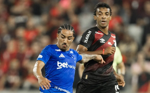 Cruzeiro perde para o Athletico-PR e segue sem vencer no Brasileir&atilde;o