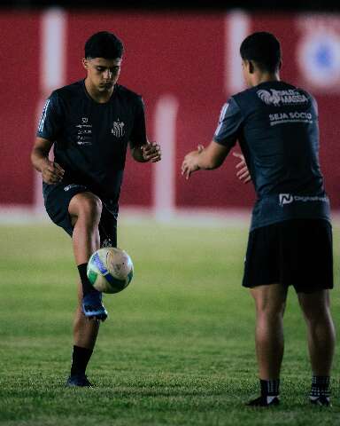 Oper&aacute;rio e Naviraiense jogam pelo empate para chegar &agrave; final do estadual