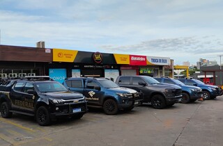 Lojas s&atilde;o lacradas e caminh&atilde;o sai carregado de celulares do Camel&oacute;dromo