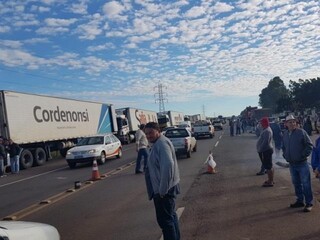 Poss&iacute;vel greve de caminhoneiros ainda n&atilde;o tem ades&atilde;o em MS, dizem entidades