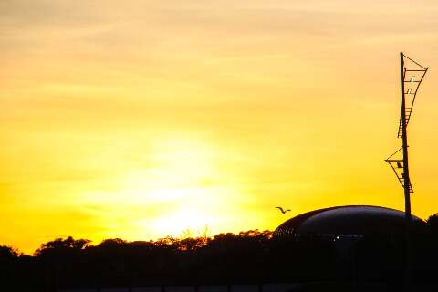 MS ter&aacute; dias de sol, calor e pancadas de chuva at&eacute; segunda-feira